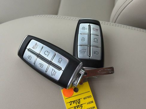 Used 2025 Genesis GV70 2.5T w/ Select Package image 30