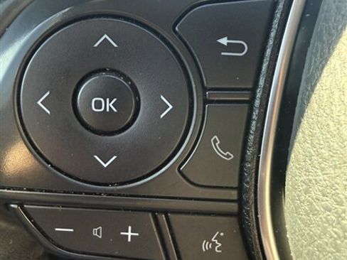 Used 2020 Toyota Camry SE image 22