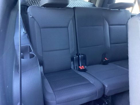Used 2023 Chevrolet Suburban LS image 22
