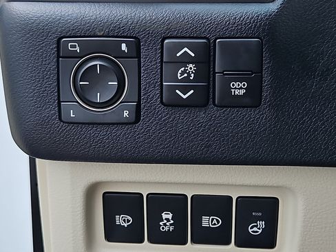 Used 2023 Lexus GX 460 Premium w/ Premium Package AWD/4WD image 27