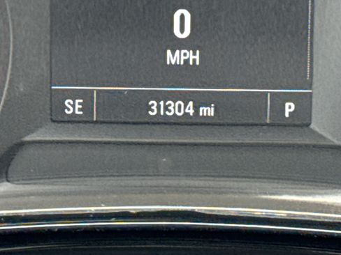 Used 2024 Chevrolet Trax RS w/ Driver Confidence Package FWD image 29