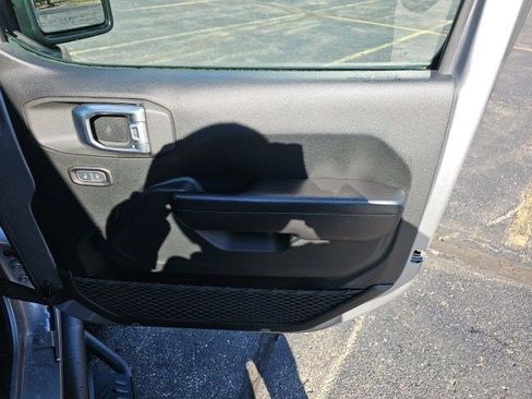 Used 2019 Jeep Wrangler Unlimited Sport S image 15