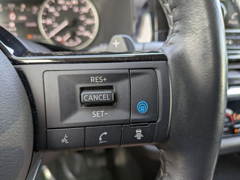 Used 2023 Nissan Pathfinder SL w/ SL Premium Package AWD/4WD image 18