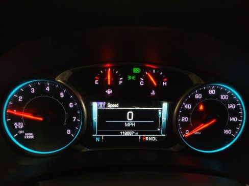 Used 2018 Chevrolet Equinox Premier w/ Infotainment II Package AWD/4WD image 23