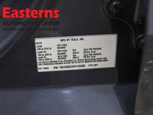 Used 2023 Tesla Model Y AWD image 30