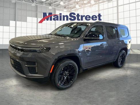New 2026 Jeep Grand Wagoneer Limited AWD/4WD image 1