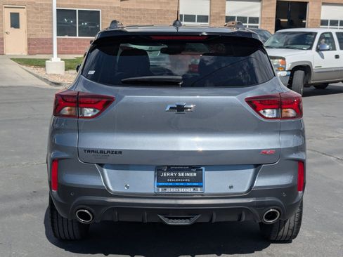 Used 2022 Chevrolet TrailBlazer RS w/ Convenience Package FWD image 4