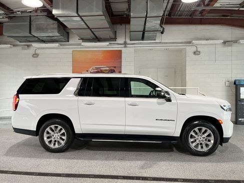 Used 2023 Chevrolet Suburban Premier image 13