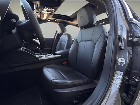 Used 2024 Alfa Romeo Giulia Ti image 9