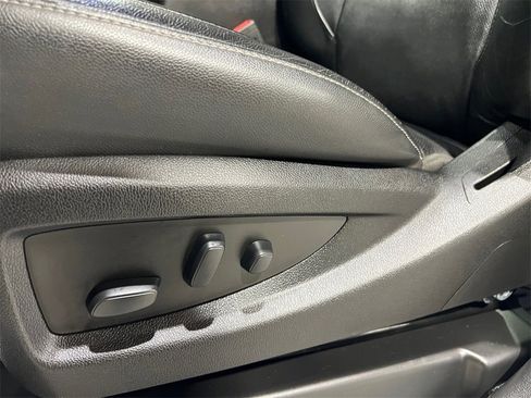 Used 2019 GMC Sierra 3500 SLT image 23