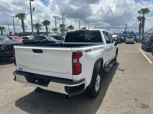 Used 2025 Chevrolet Silverado 2500 LT w/ Convenience Package AWD/4WD image 16