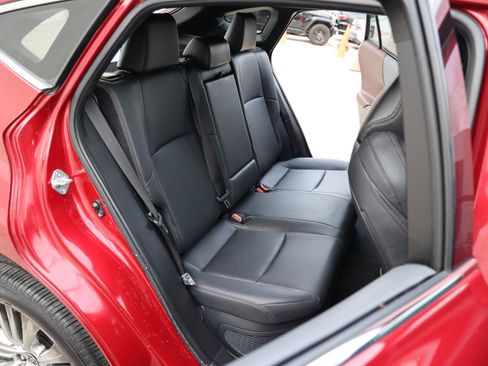 Certified 2024 Toyota Venza XLE image 43