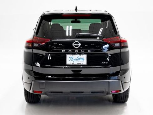 Used 2025 Nissan Rogue SV AWD/4WD image 32