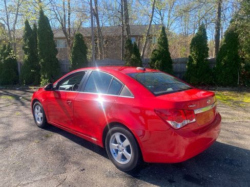 Used 2016 Chevrolet Cruze LT image 3