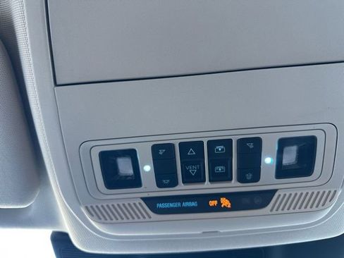 Used 2020 Ford Explorer Limited w/ Class III Trailer Tow Package image 29