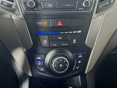 Used 2018 Hyundai Santa Fe Sport image 22
