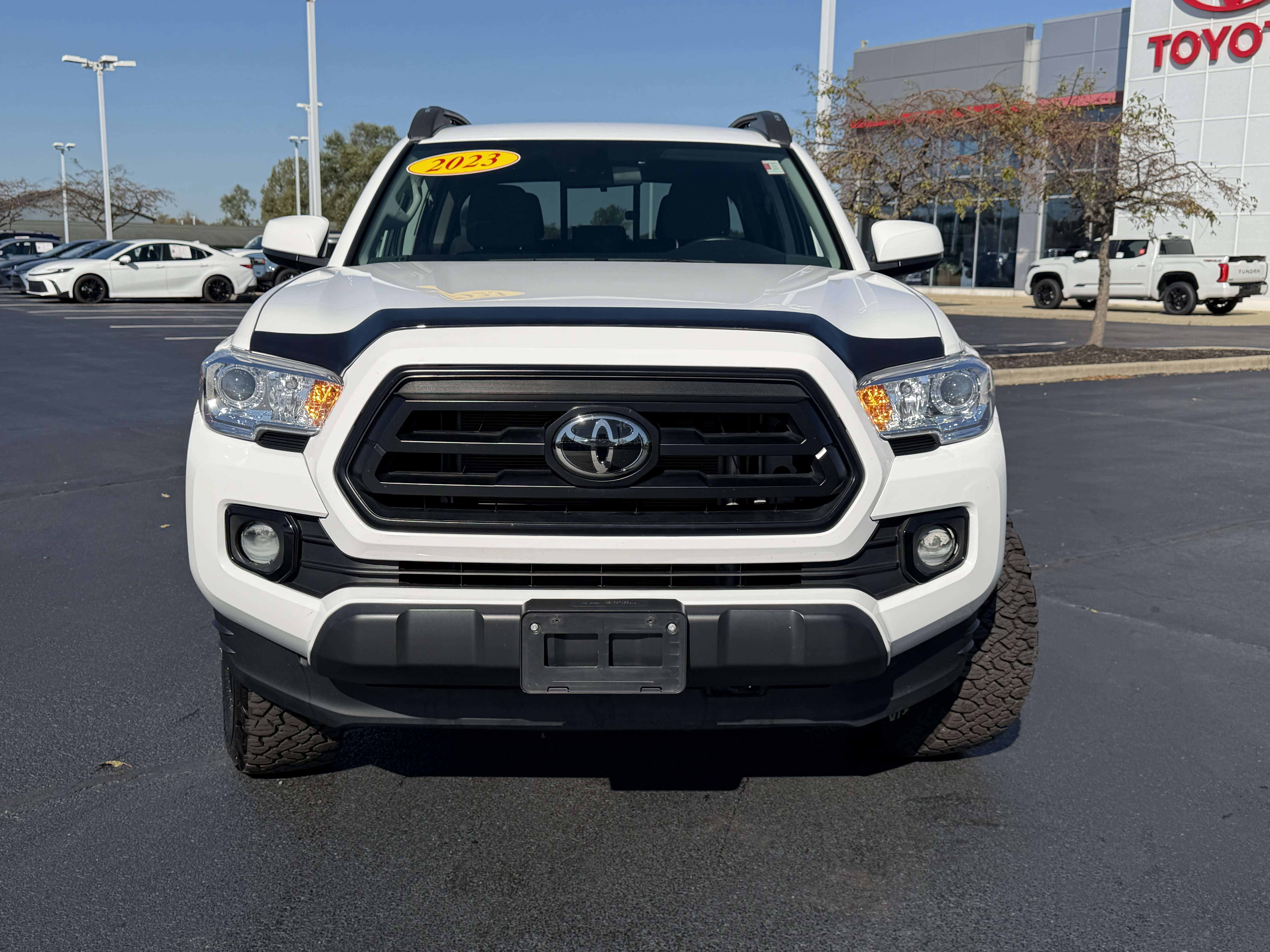 Certified 2023 Toyota Tacoma SR AWD/4WD image 2