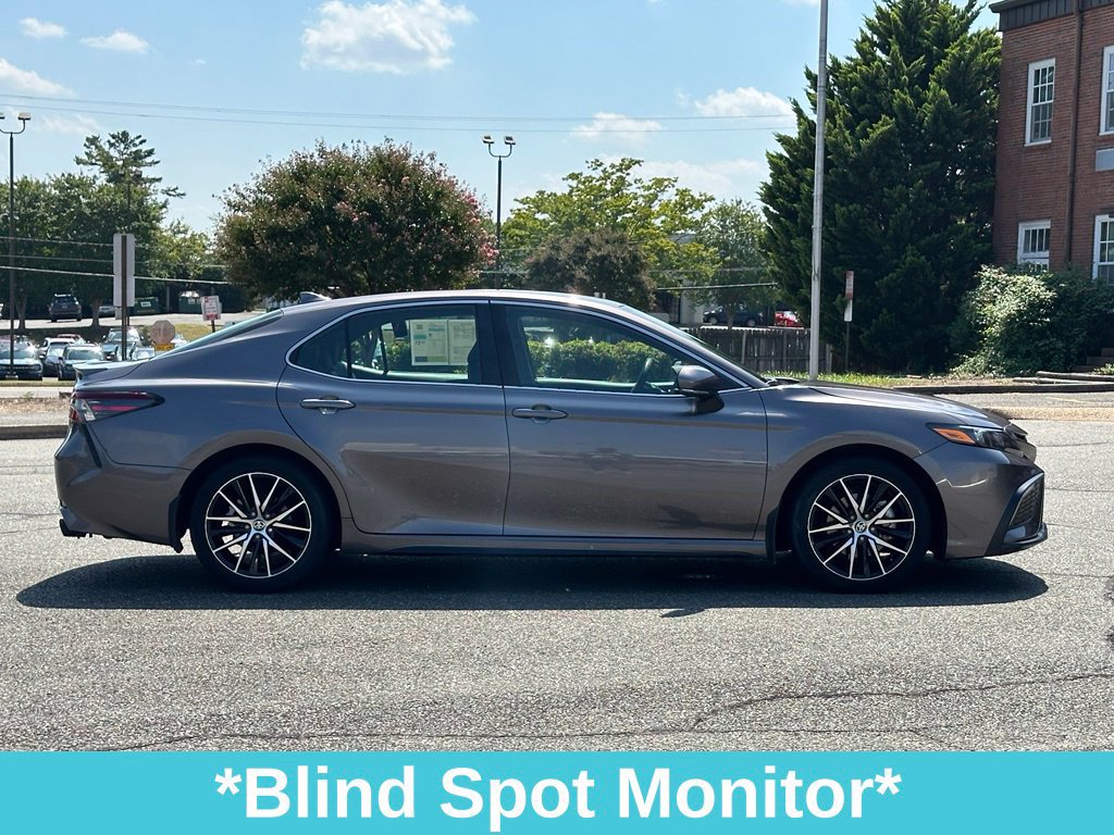 Used 2023 Toyota Camry SE w/ Convenience Package FWD image 11