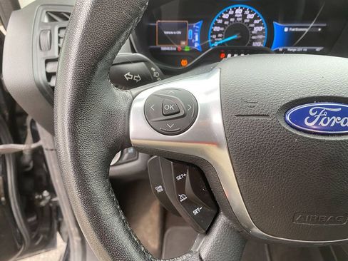 Used 2017 Ford C-MAX SE image 16