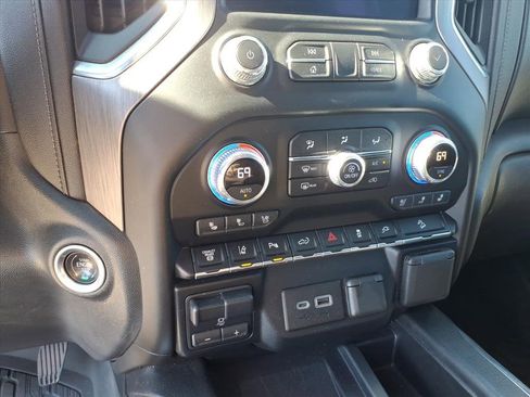 Used 2020 GMC Sierra 2500 Denali w/ Denali Ultimate Package image 25