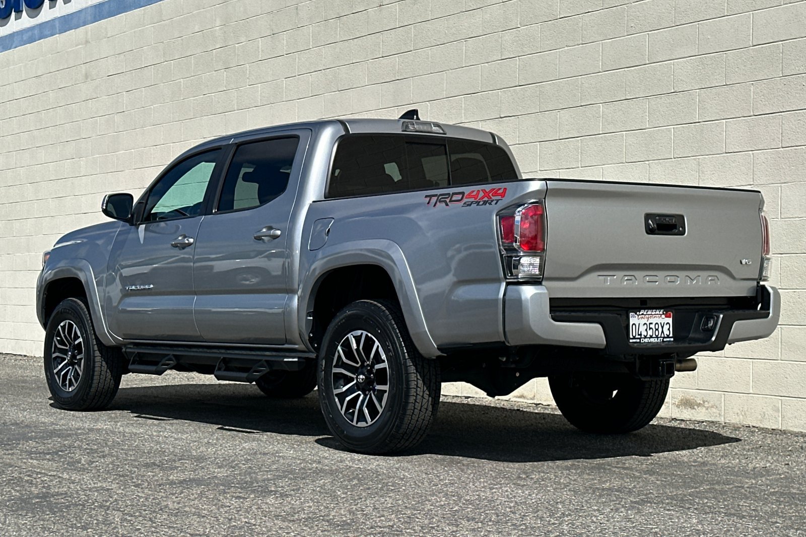 Used 2023 Toyota Tacoma TRD Sport AWD/4WD image 6