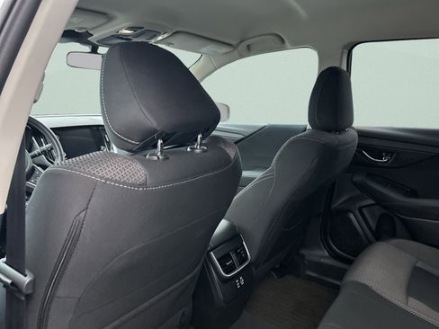 Used 2024 Subaru Outback Premium image 31