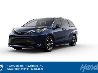New 2025 Toyota Sienna Platinum