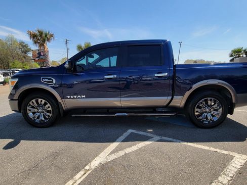 Used 2017 Nissan Titan Platinum Reserve image 9