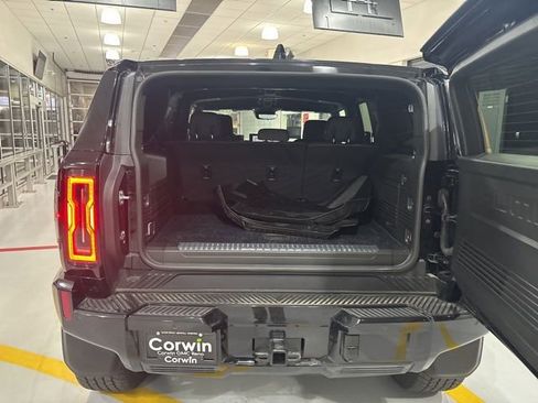 Used 2024 GMC Hummer EV 3X w/ LPO, Sport Package image 30