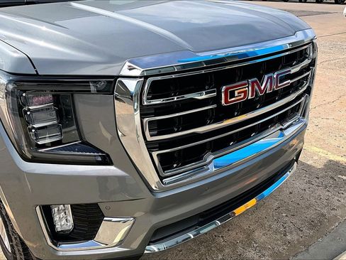 Used 2023 GMC Yukon SLT w/ SLT Luxury Package AWD/4WD image 29