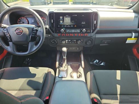 Certified 2025 Nissan Frontier PRO-4X w/ Pro Convenience Package AWD/4WD image 9