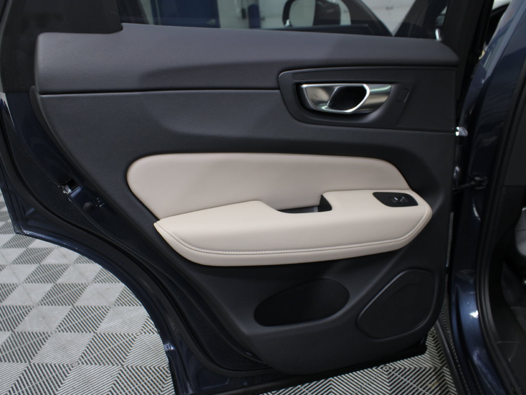 Used 2026 Volvo XC60 B5 Plus w/ Protection Package Premier AWD/4WD image 63