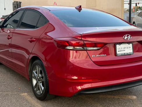 Used 2018 Hyundai Elantra SEL FWD image 6