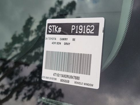 Used 2024 Toyota Camry SE FWD image 27