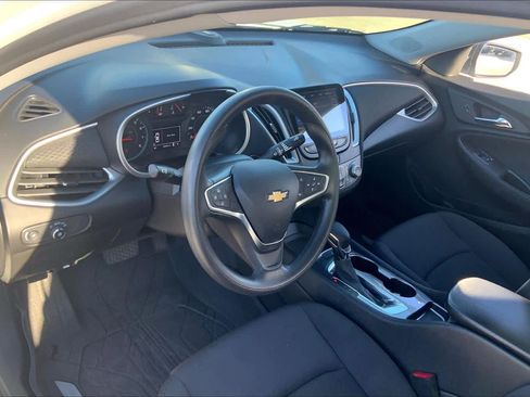 Used 2022 Chevrolet Malibu LS image 17