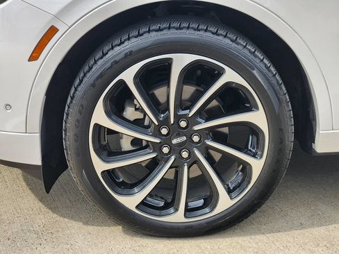 Used 2024 Lincoln Nautilus Black Label AWD/4WD image 10