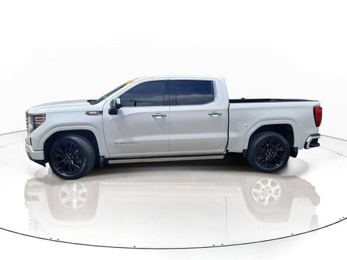 Used 2024 GMC Sierra 1500 Denali w/ Technology Package image 2
