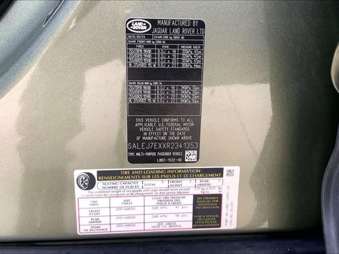 Used 2024 Land Rover Defender 110 S AWD/4WD image 34