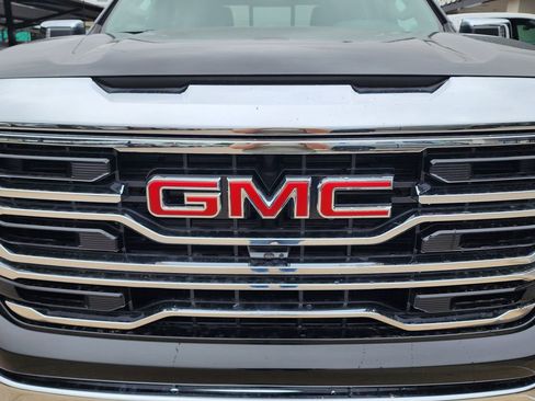 New 2026 GMC Sierra 1500 SLT w/ SLT Premium Plus Package AWD/4WD image 10