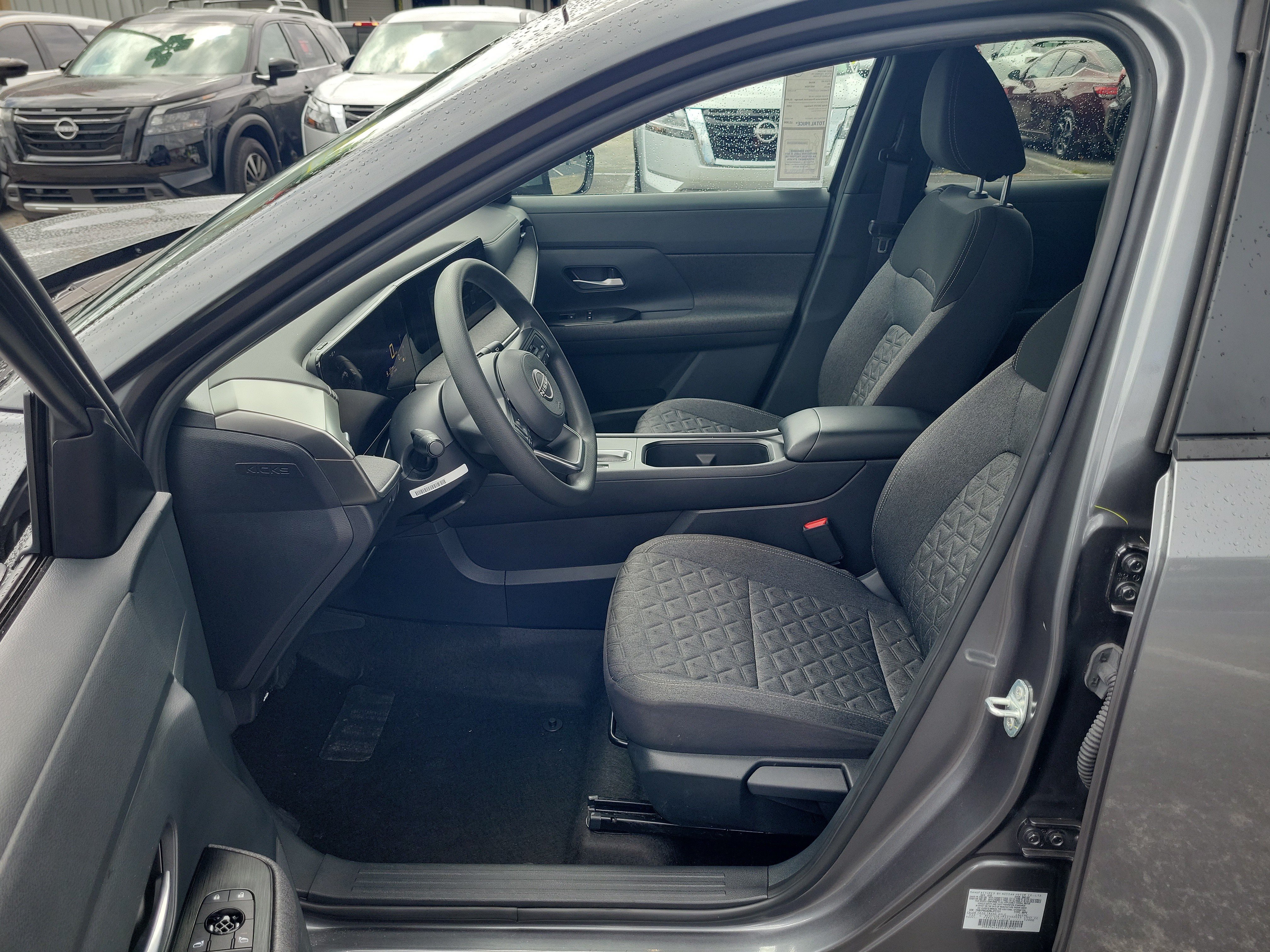Certified 2025 Nissan Kicks SV FWD image 12