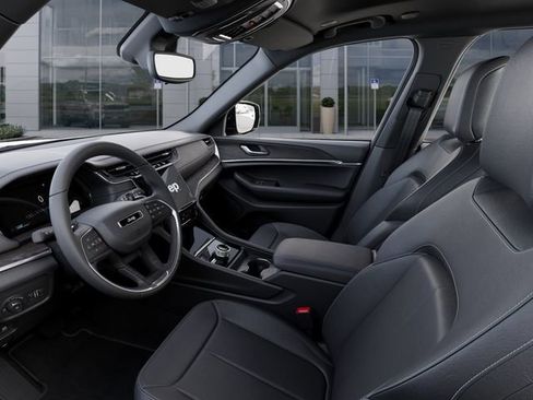 New 2025 Jeep Grand Cherokee L Limited w/ Black Appearance Package AWD/4WD image 22