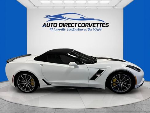 Used 2019 Chevrolet Corvette Grand Sport w/ Z07 Performance Package RWD image 7