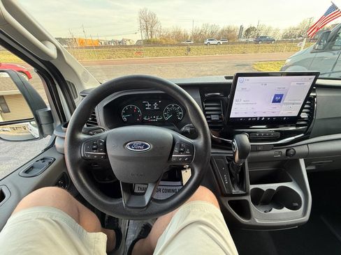 Used 2024 Ford Transit 350 XLT image 15