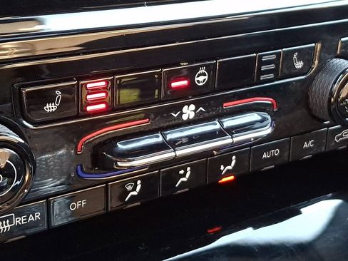 Used 2023 Jeep Grand Cherokee Altitude image 24