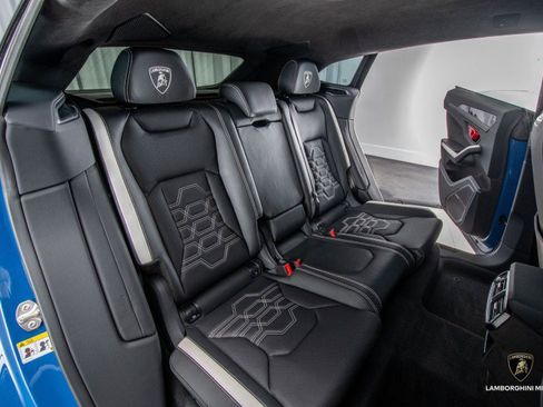 Used 2025 Lamborghini Urus SE image 82