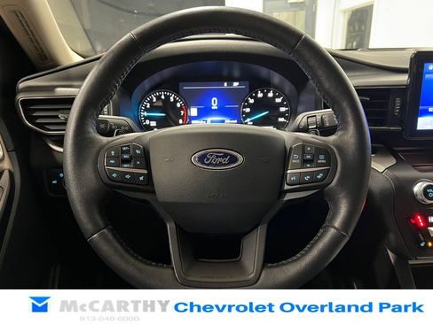 Used 2020 Ford Explorer XLT w/ Equipment Group 202A image 12