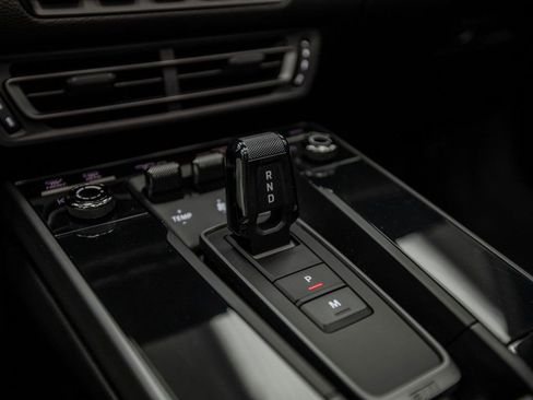 Used 2021 Porsche 911 Carrera image 20