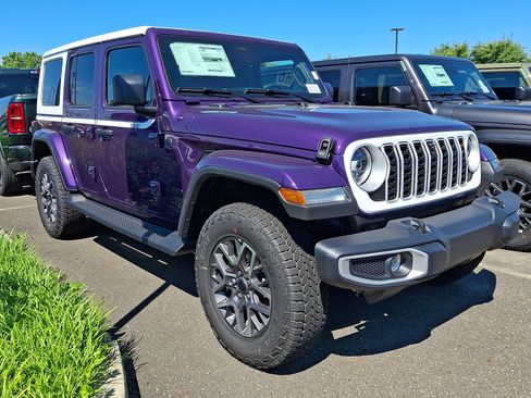 New 2026 Jeep Wrangler Unlimited Sahara w/ Whitecap Package AWD/4WD image 3