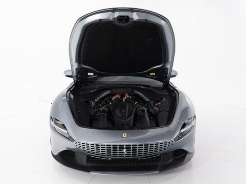 Used 2022 Ferrari Roma image 27