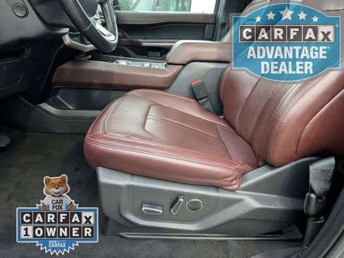 Used 2024 Ford Expedition Limited AWD/4WD image 16